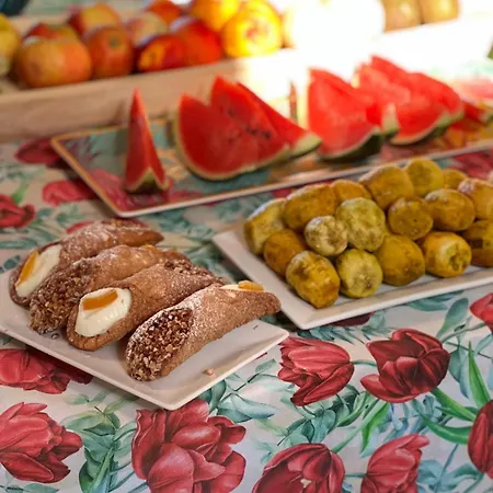 Masseria Torre Saracena Bed & Breakfast *